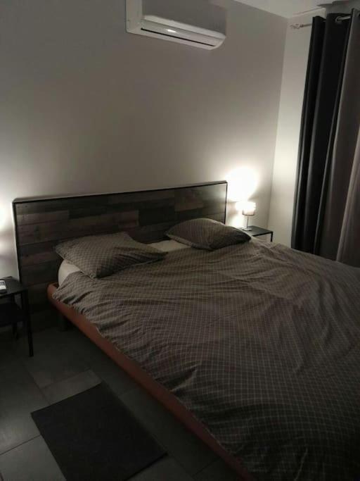 Appartement Spacieux &Tres Calme. Spacious & Very Quiet Apartment. Carros Buitenkant foto