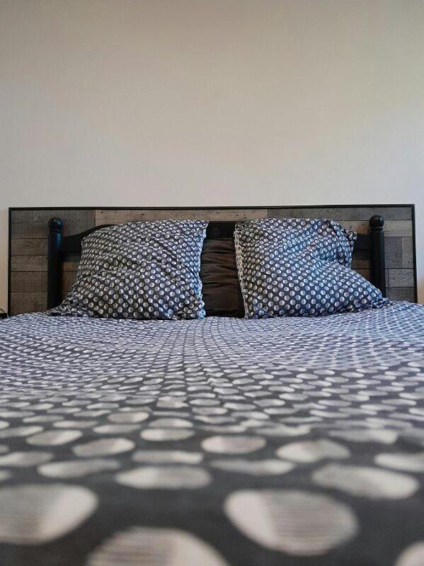 Appartement Spacieux &Tres Calme. Spacious & Very Quiet Apartment. Carros Buitenkant foto